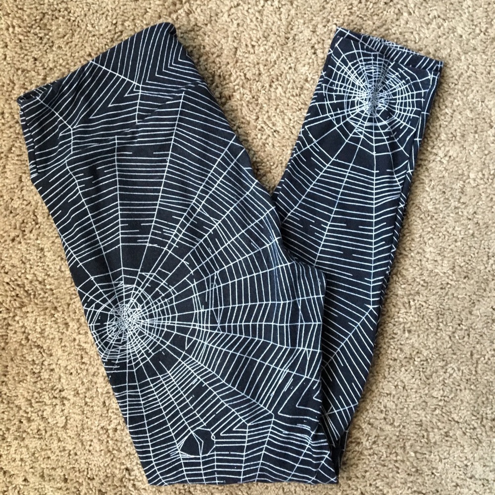LuLaRoe Halloween Spiderweb Leggings in One Size